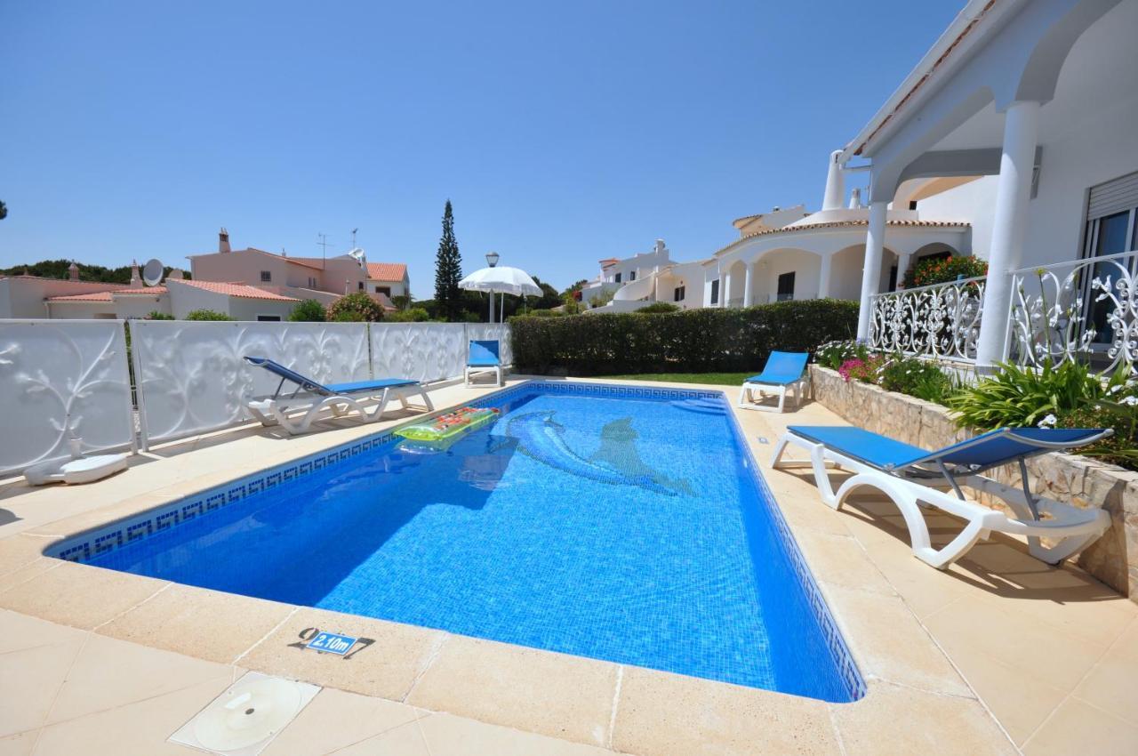 Well-Appointed Villa Is Situated In The Popular Resort Of Vilamoura Quarteira Dış mekan fotoğraf