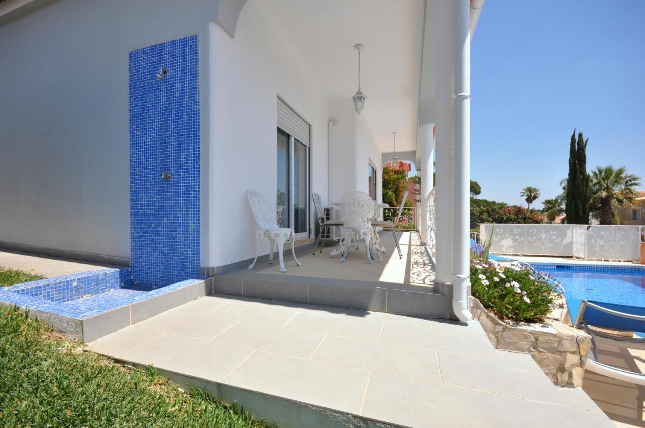 Well-Appointed Villa Is Situated In The Popular Resort Of Vilamoura Quarteira Dış mekan fotoğraf